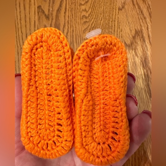 5/$20 Infant pumpkin crochet booties NEW - Picture 2 of 2